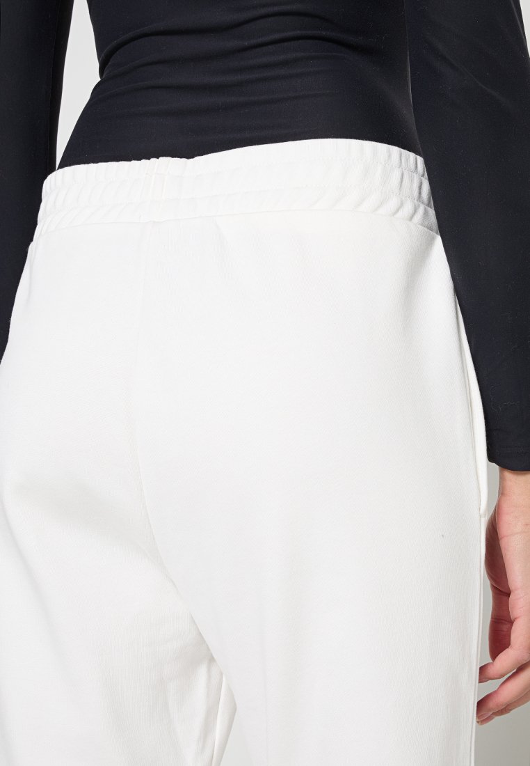 PANTALONI Media 5