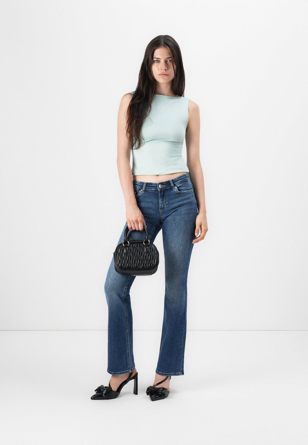 ONLBLUSH LOW WAIST FLARED BOX Media 2