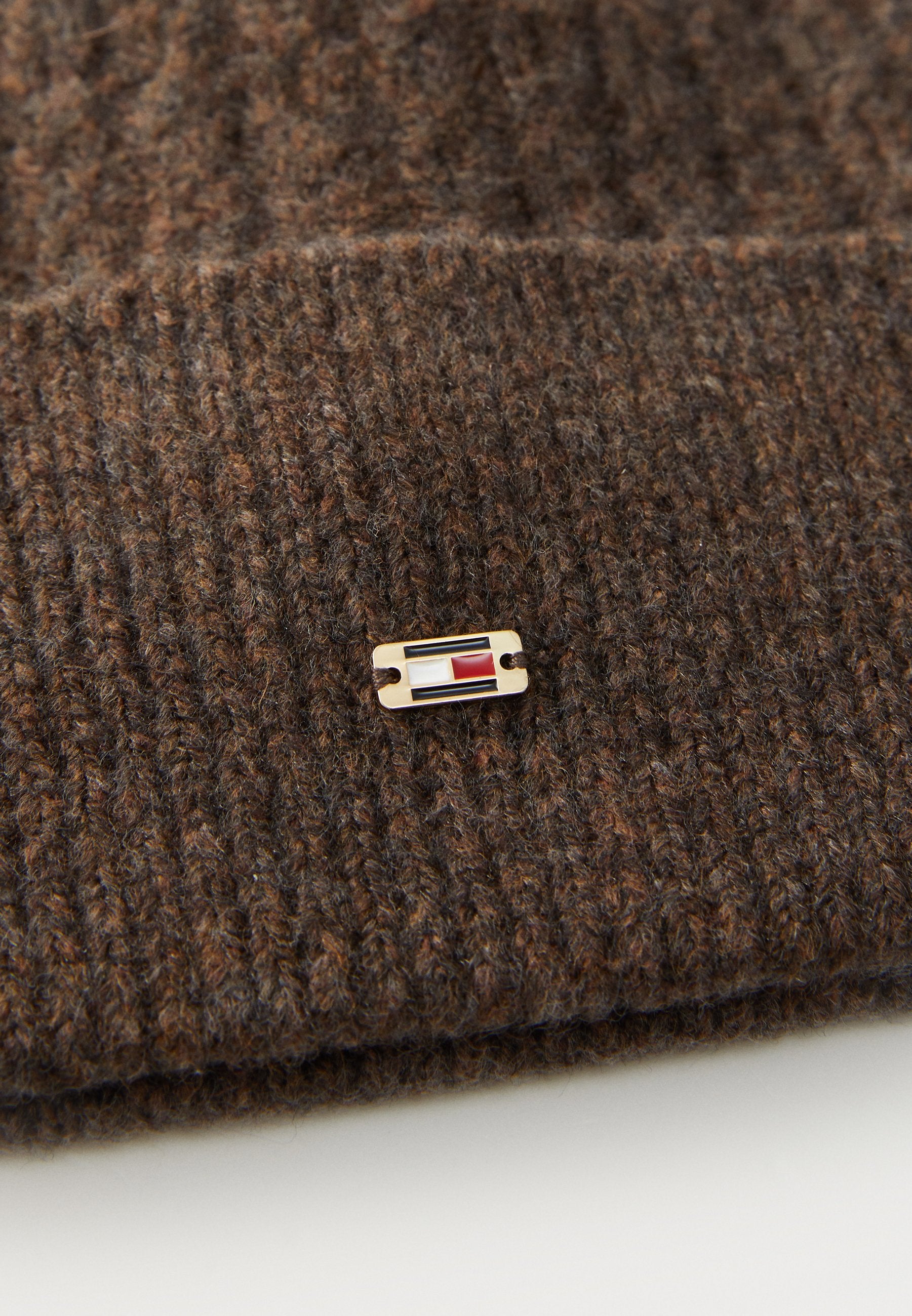 CABLE FLAG BEANIE Media 3