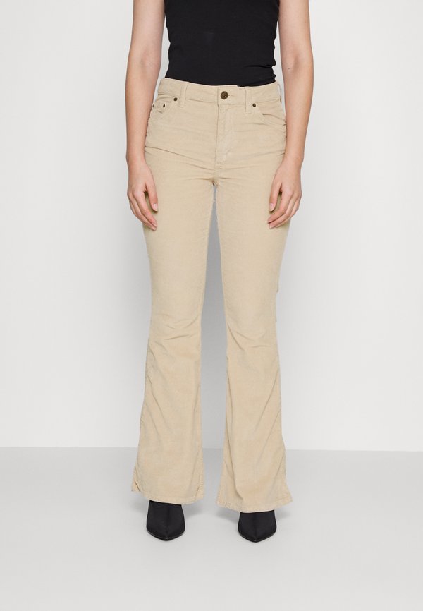 BDG Urban Outfitters