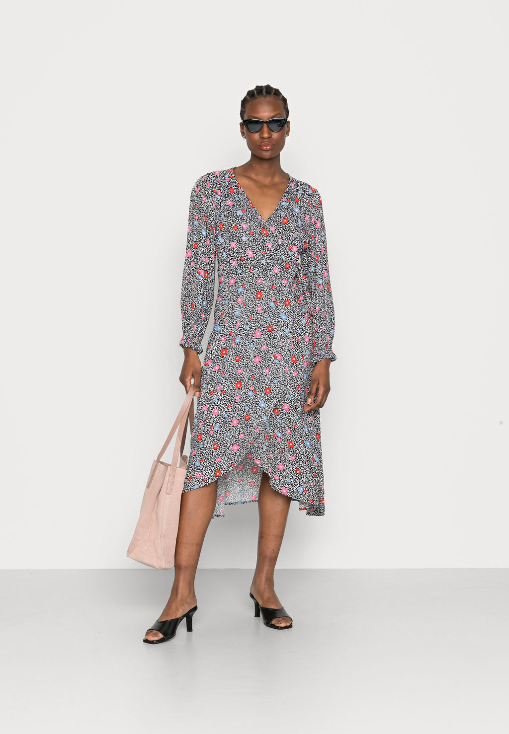 Marks & Spencer RUFF WRAP