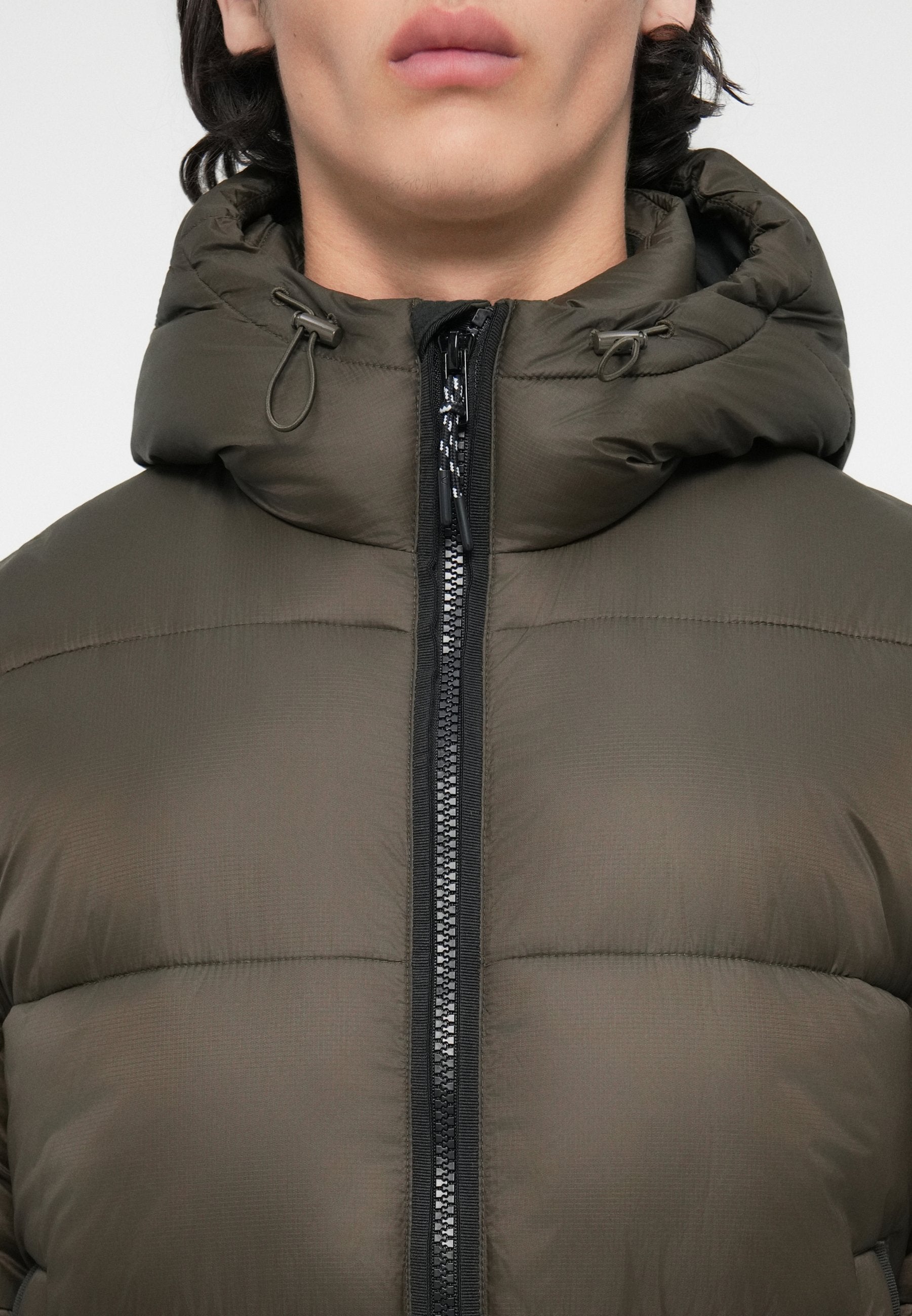 Abercrombie & Fitch AIRCLOUD HOODED PUFFER