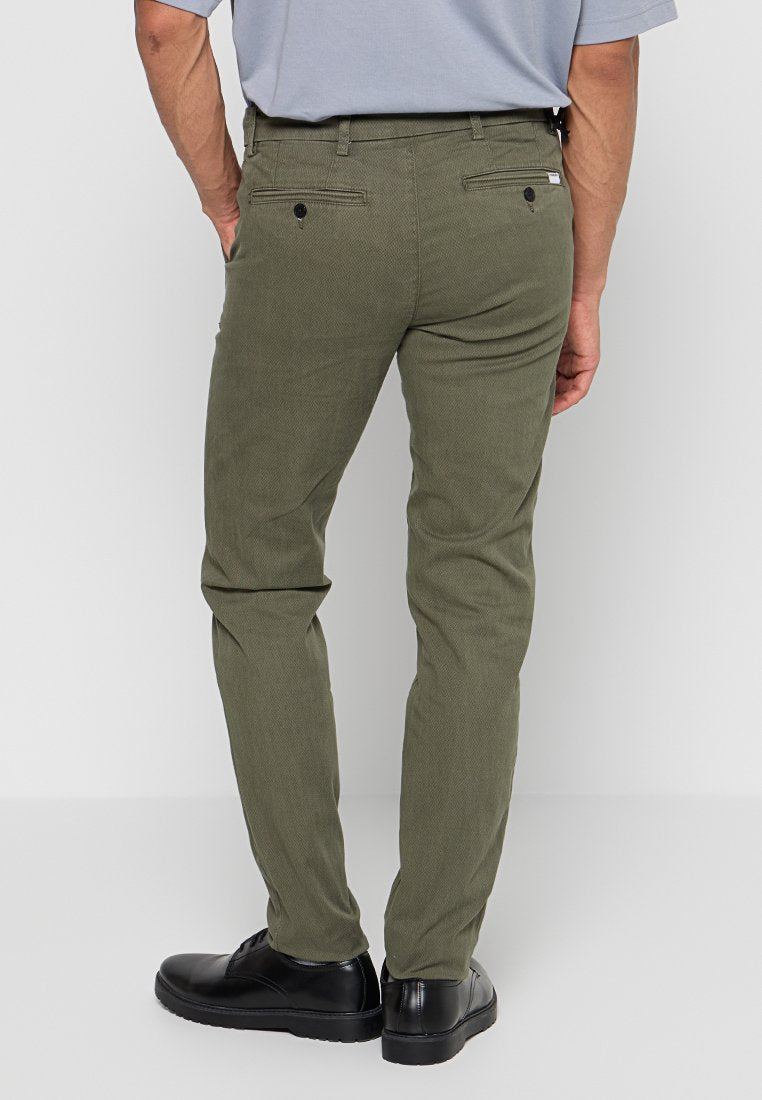 SLIM FIT Media 3