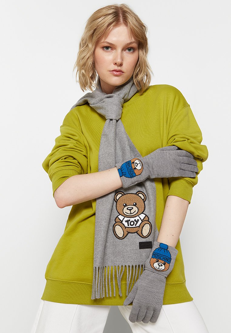 MOSCHINO SET