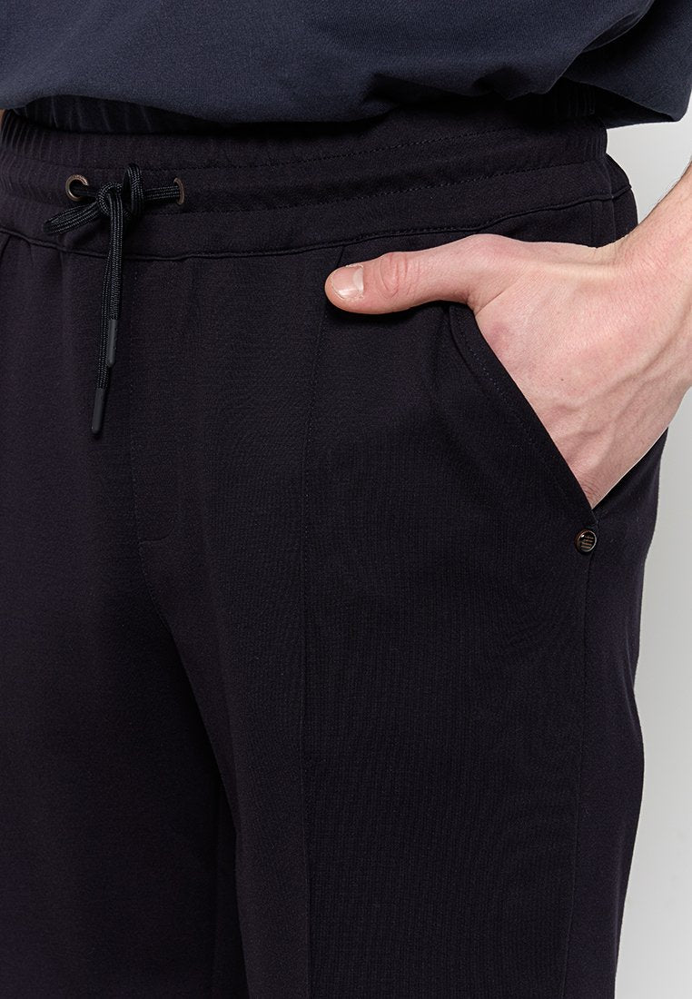 NO EXCESS Shorts Media 4