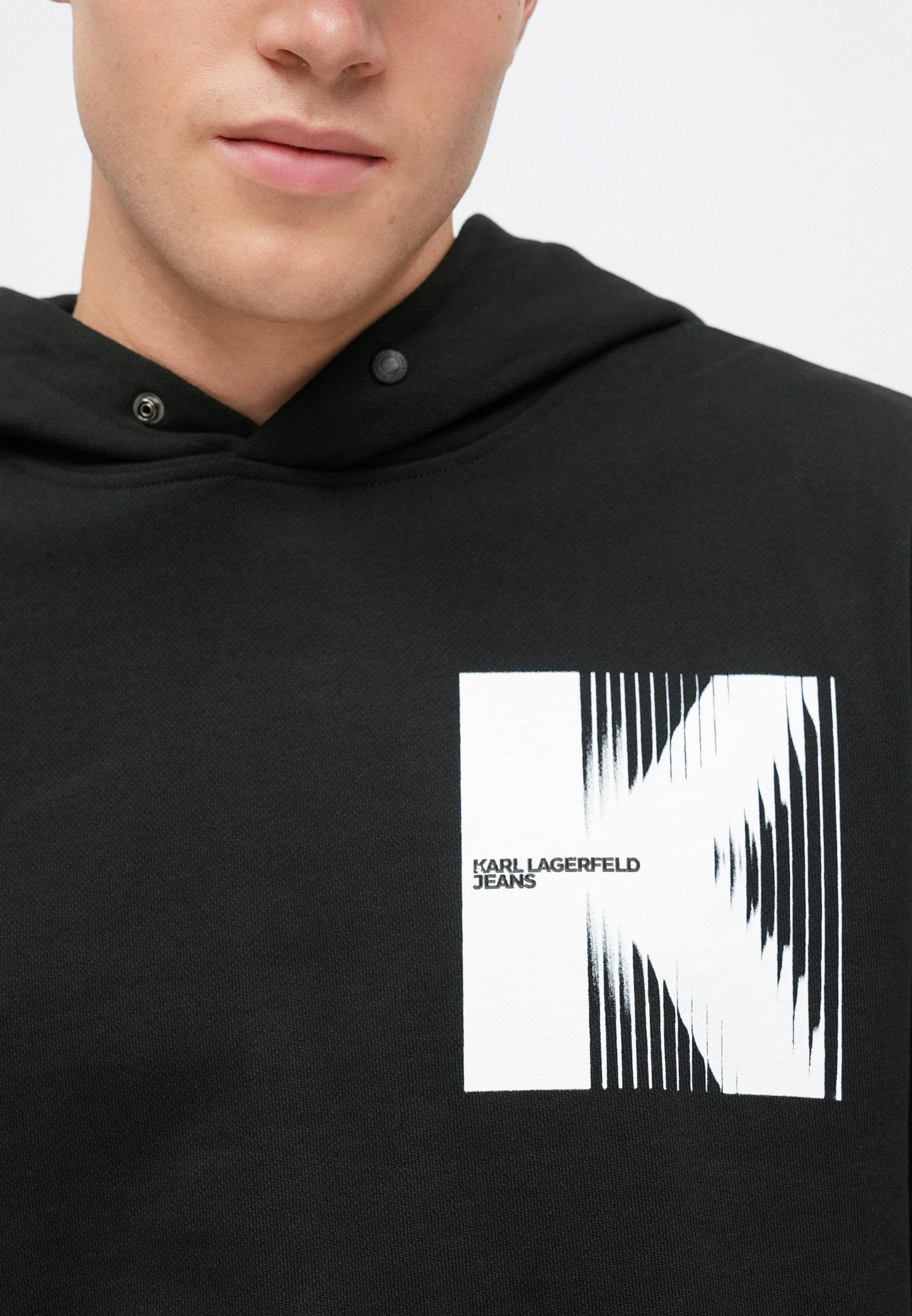 LOGO HOODIE Media 6