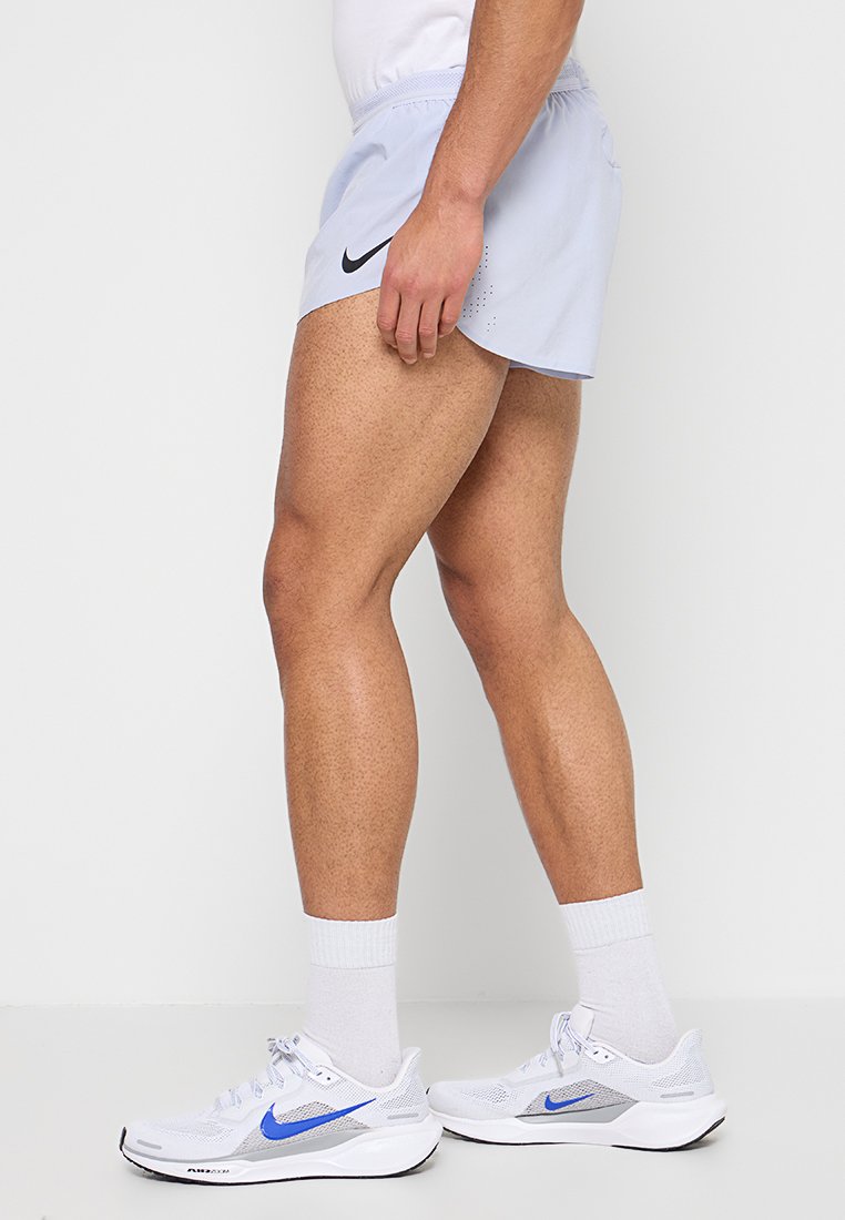 Nike Performance
