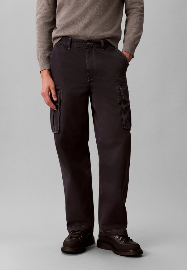 Calvin Klein Jeans BAGGY UTILITY  - Cargo trousers - dark sapphire
