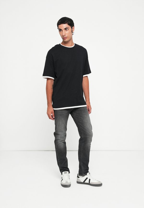 Jack & Jones Tapered fit JJIMIKE JJFOX CB 057