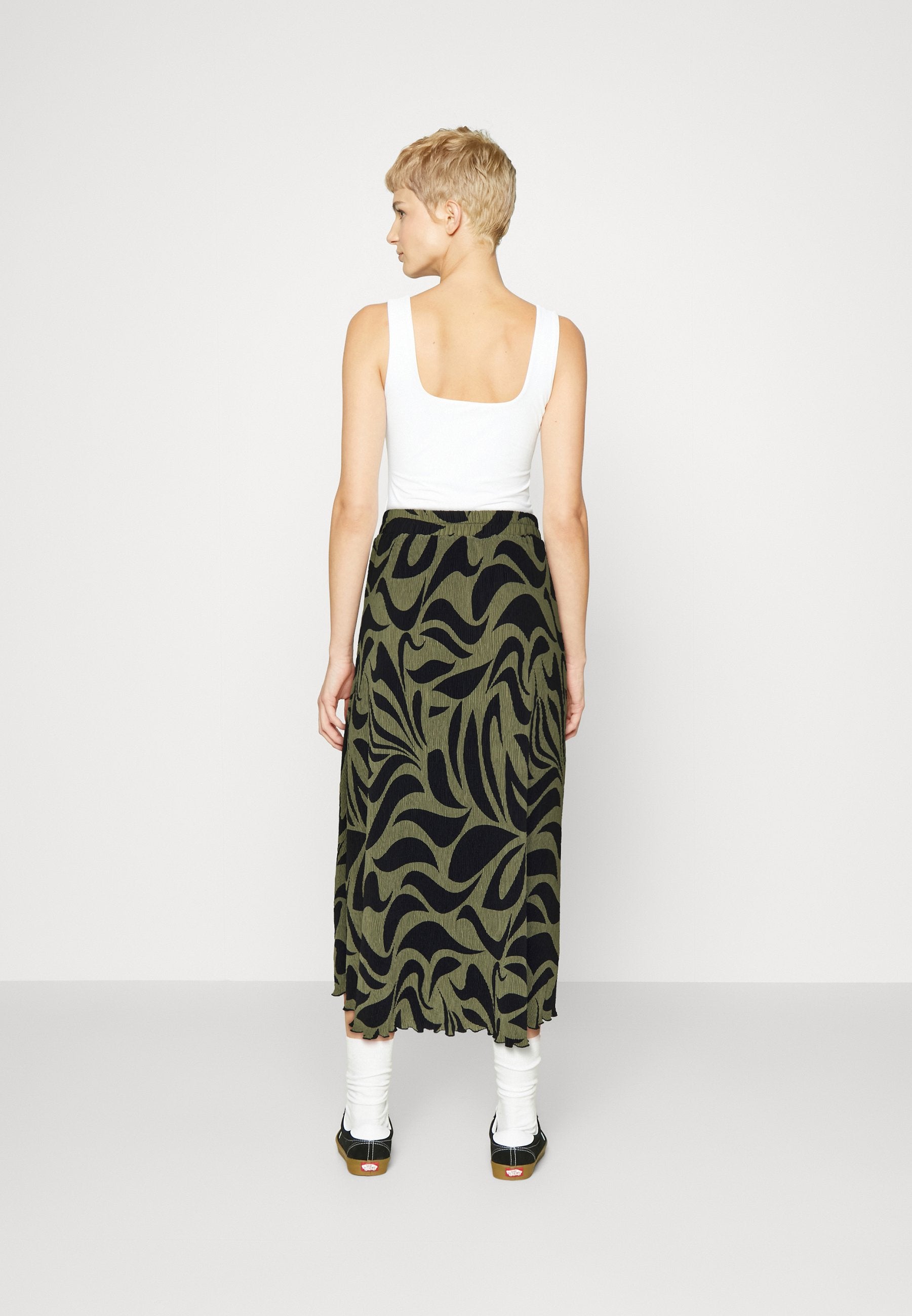 ONLNIRI MIDI PLISSE SKIRT Media 4