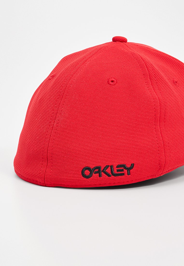 Oakley 6 PANEL STRETCH HAT EMBOSSED