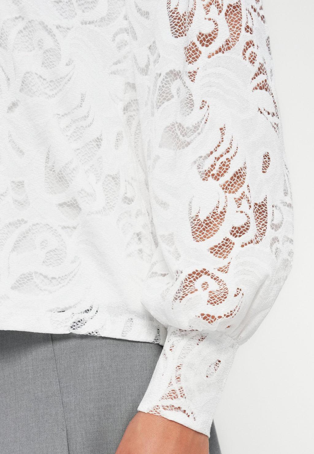 VILA VISTASIA V NECK