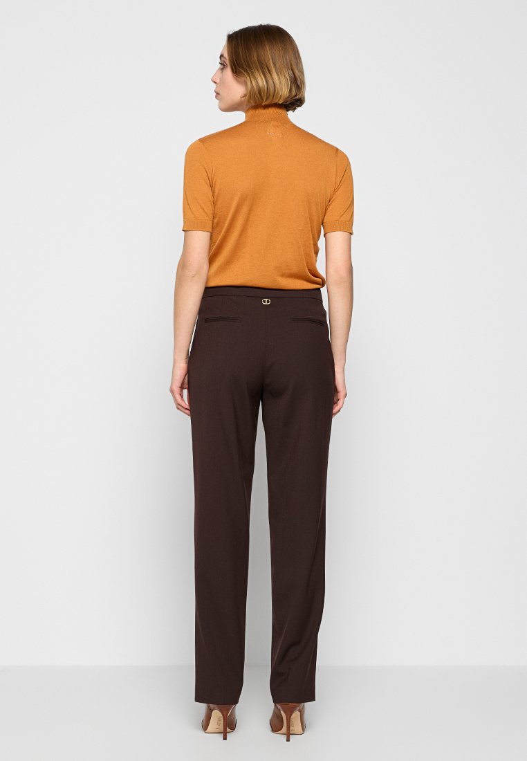 TWINSET