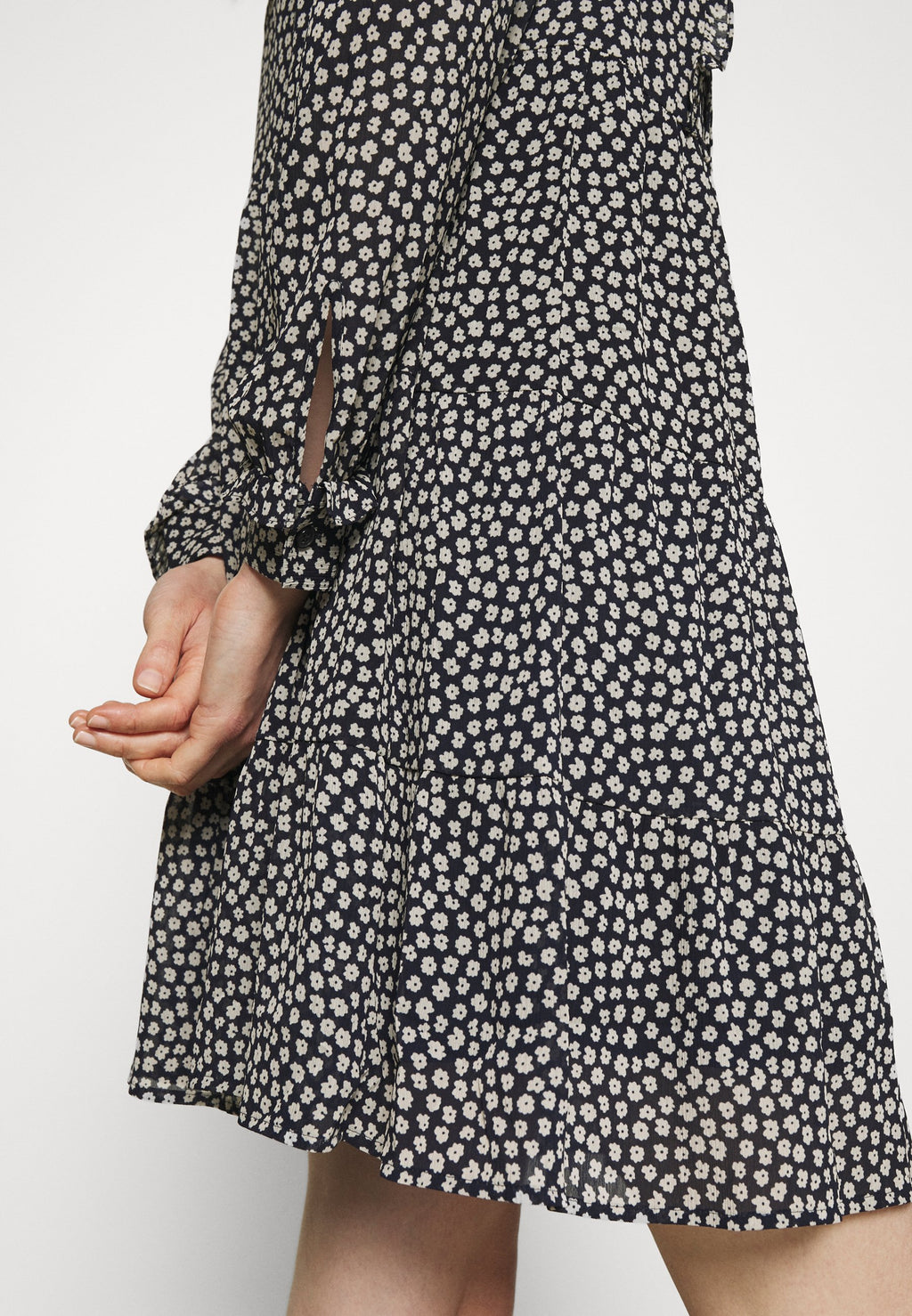 Marks & Spencer FRILL MIN