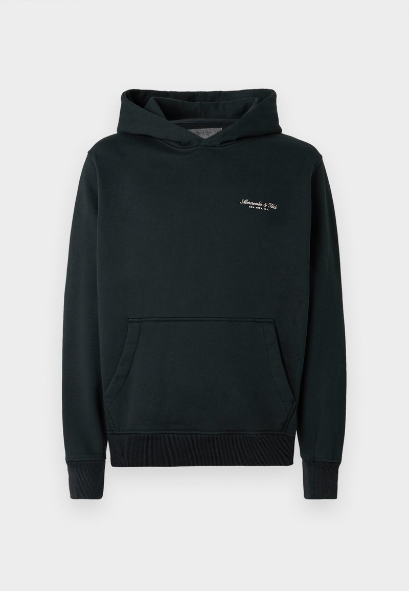 Dunkelgrüner Hoodie aus weichem Stoff, mit einer Vordertasche und gerippten Bündchen sowie Saum. Kleines weißes Logo auf der Brust.