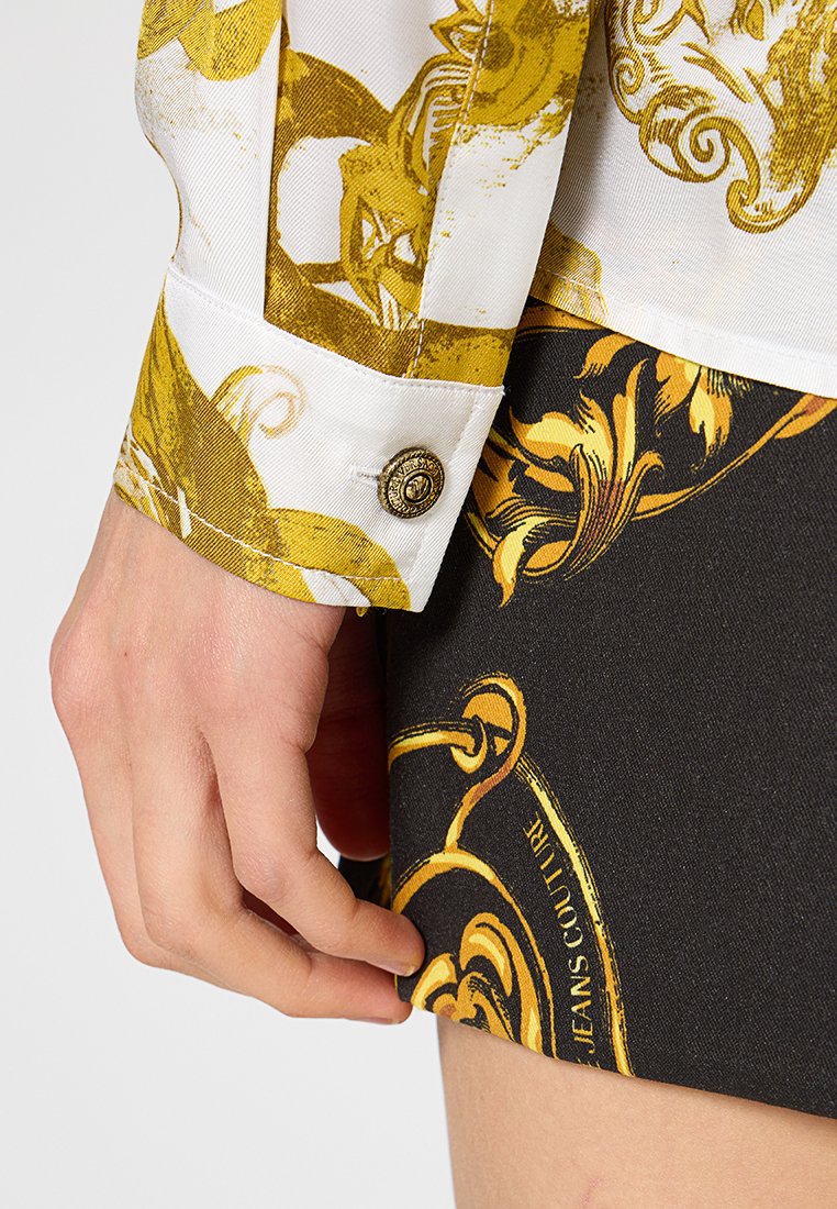Versace Jeans Couture