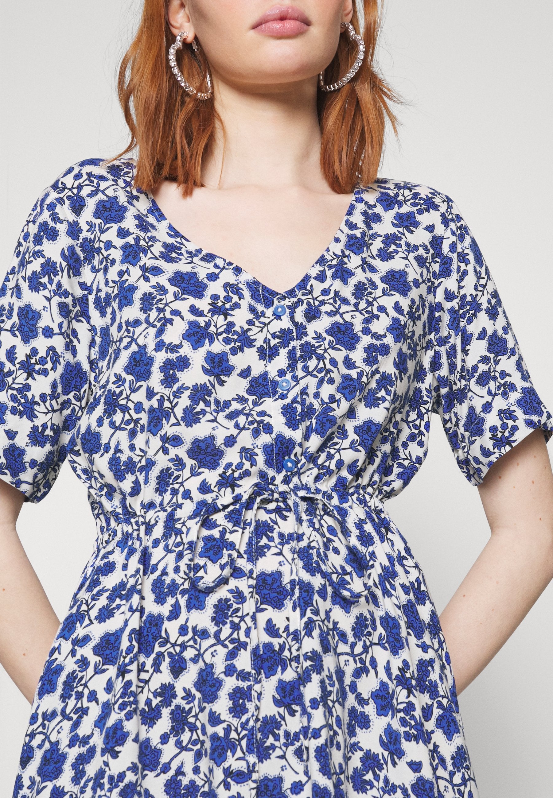 ONLVIOLA BUTTON DRESS Media 5