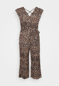 Leopardenmuster-Jumpsuit aus leichtem Material; verfügt über ein Wickeldesign, kurze Ärmel und eine taillierte Taille mit einer Bindeschleife sowie weit ausgestellten Beinen.