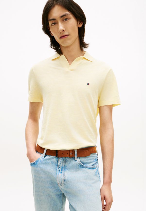 Tommy Hilfiger Polo shirt - citronella/white