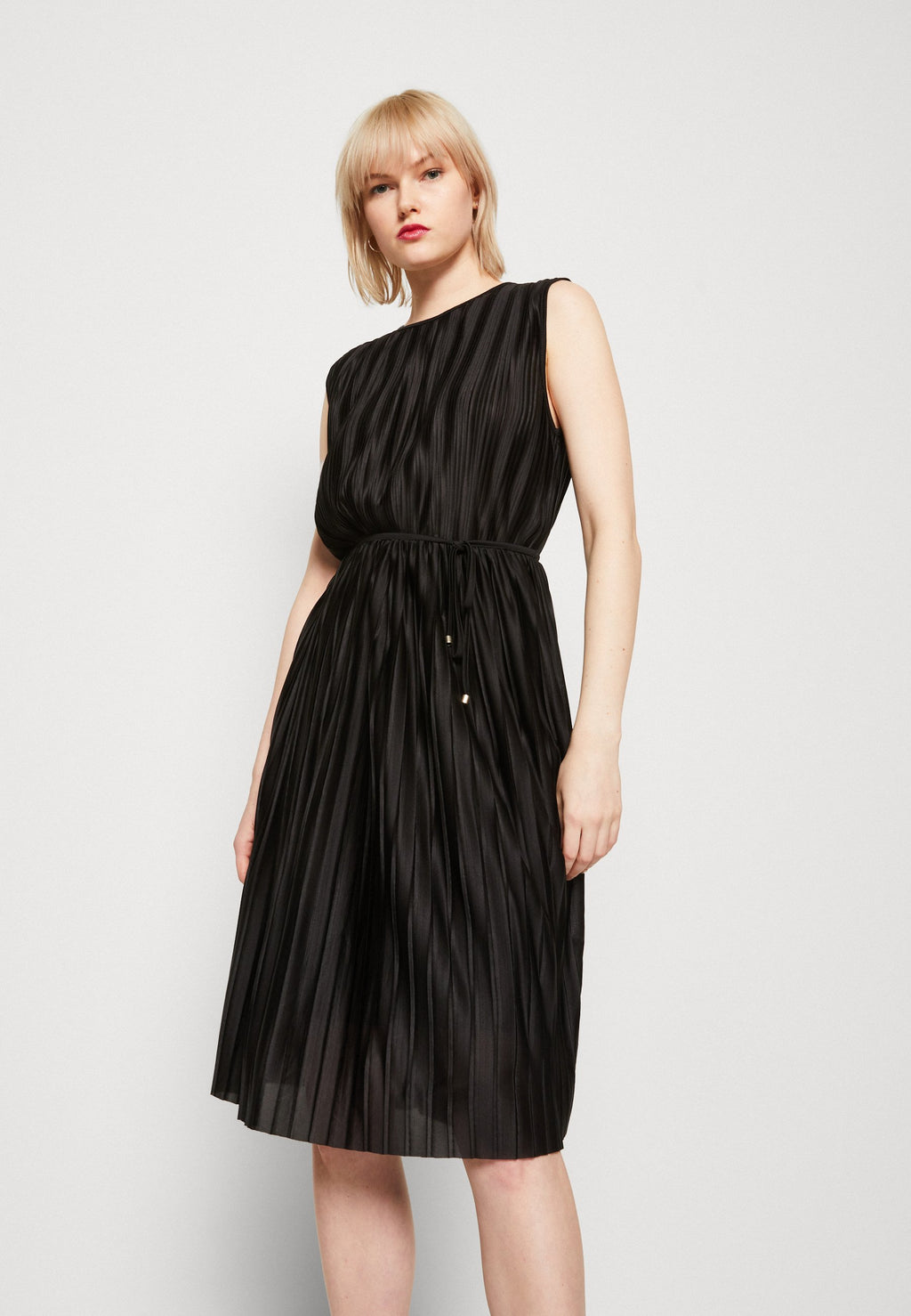 ONLELEMA PLISSE DRESS  Media 5