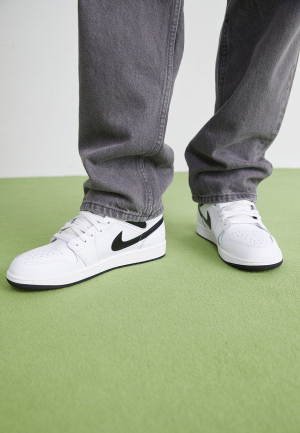 Jordan AIR JORDAN 1 MID UNISEX