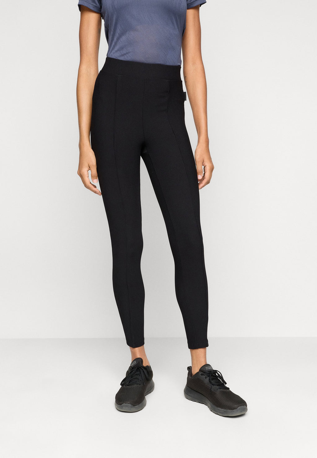 4F TIGHTS CAS