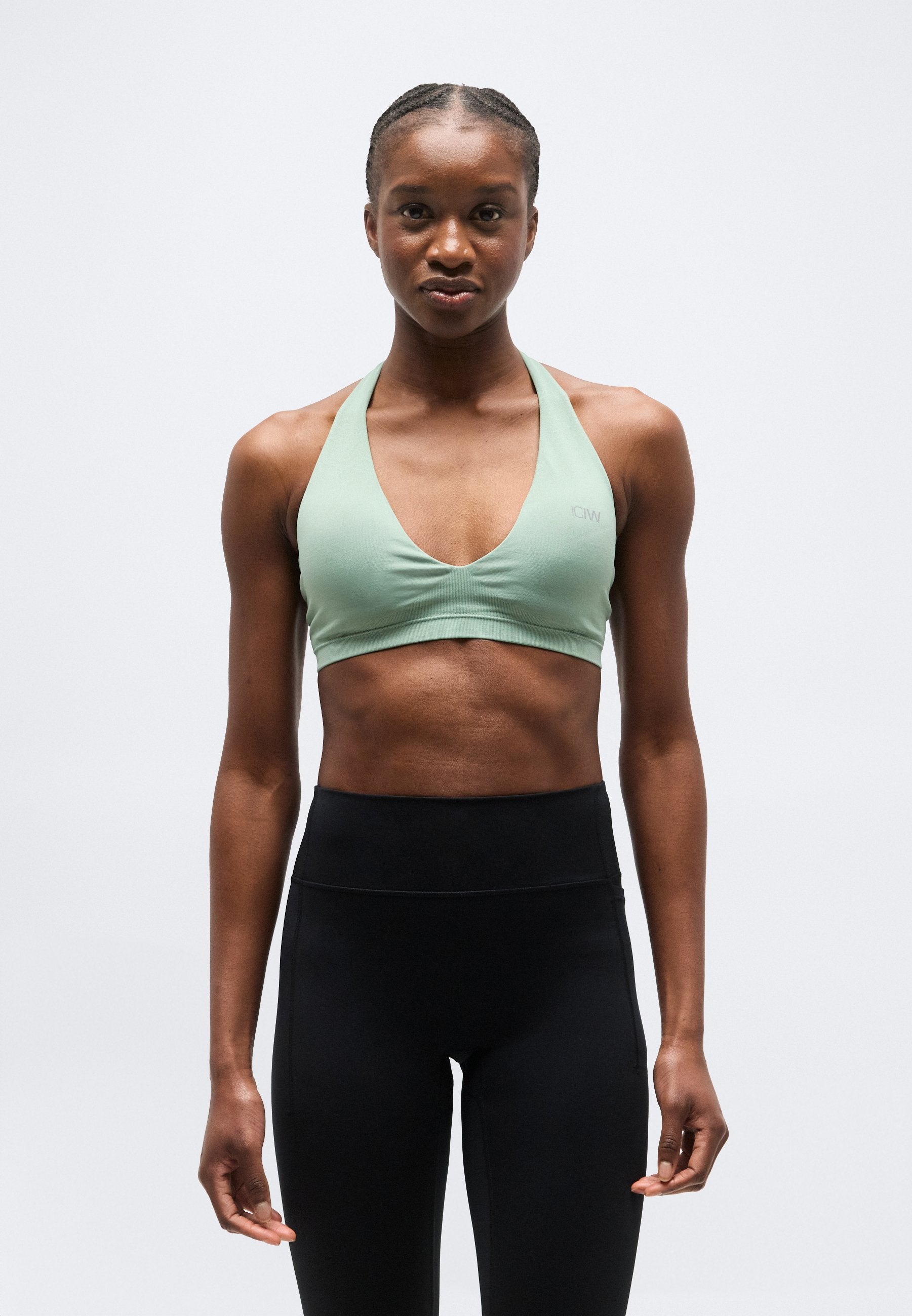 ICANIWILL DEFINE SEAMLESS HALTER SPORTS BRA