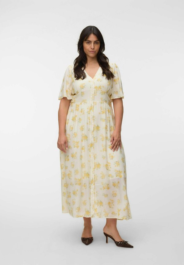 Vero Moda Curve SMOCK DRESS VMCBELLA LONG DRESS - Maxi dress - birch