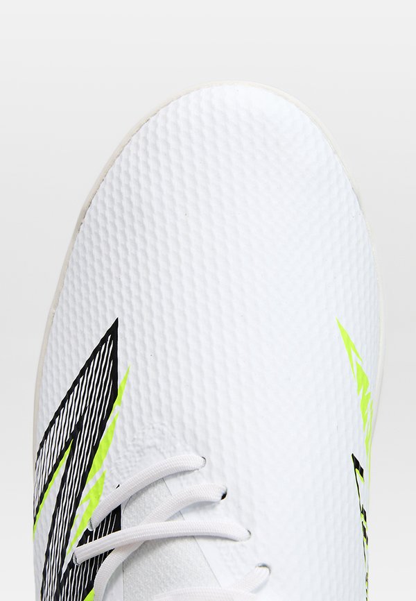 New Balance FURON TEAM V8