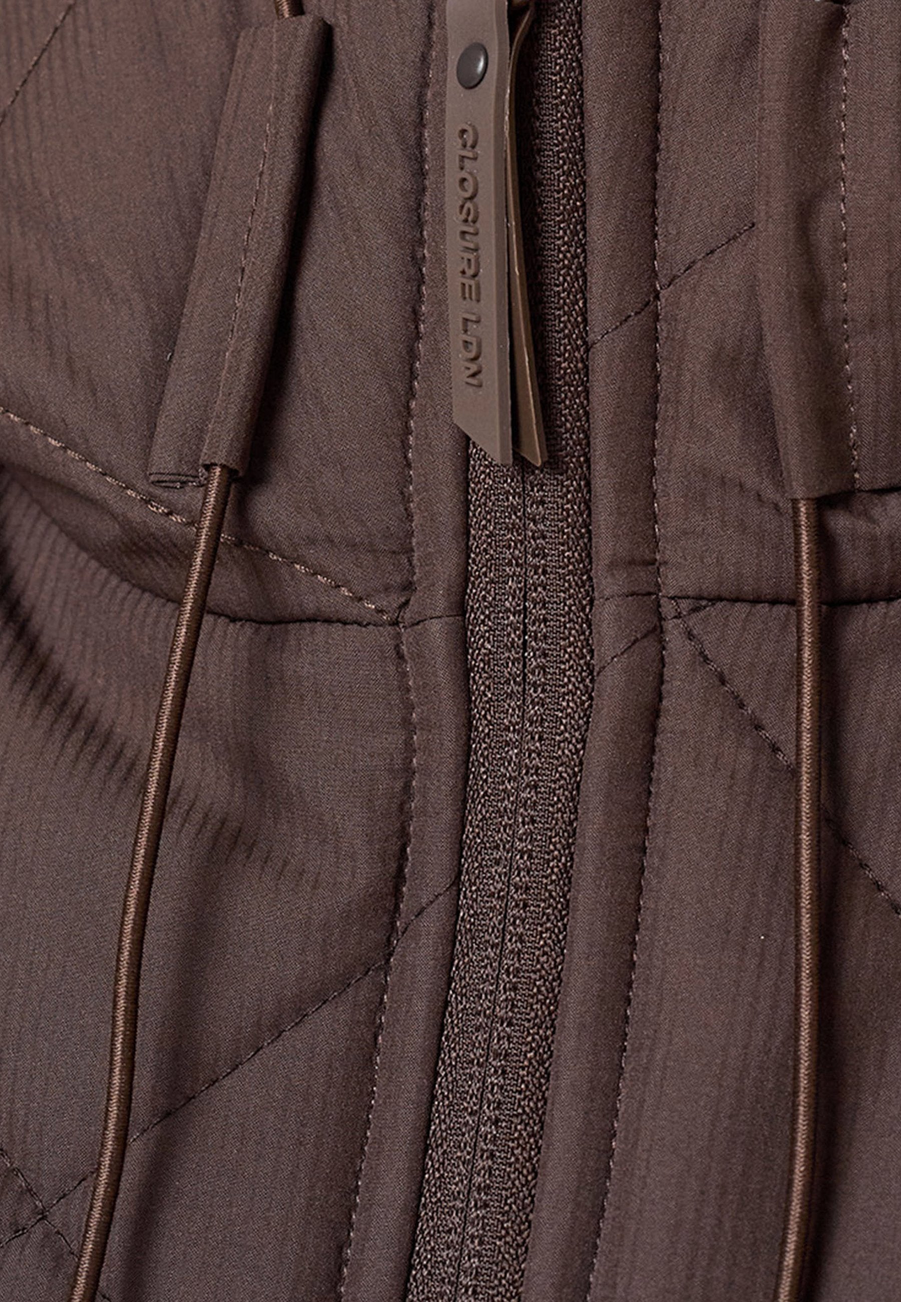 CLOSURE London DIAMOND QUILTED POCKET PUFFER