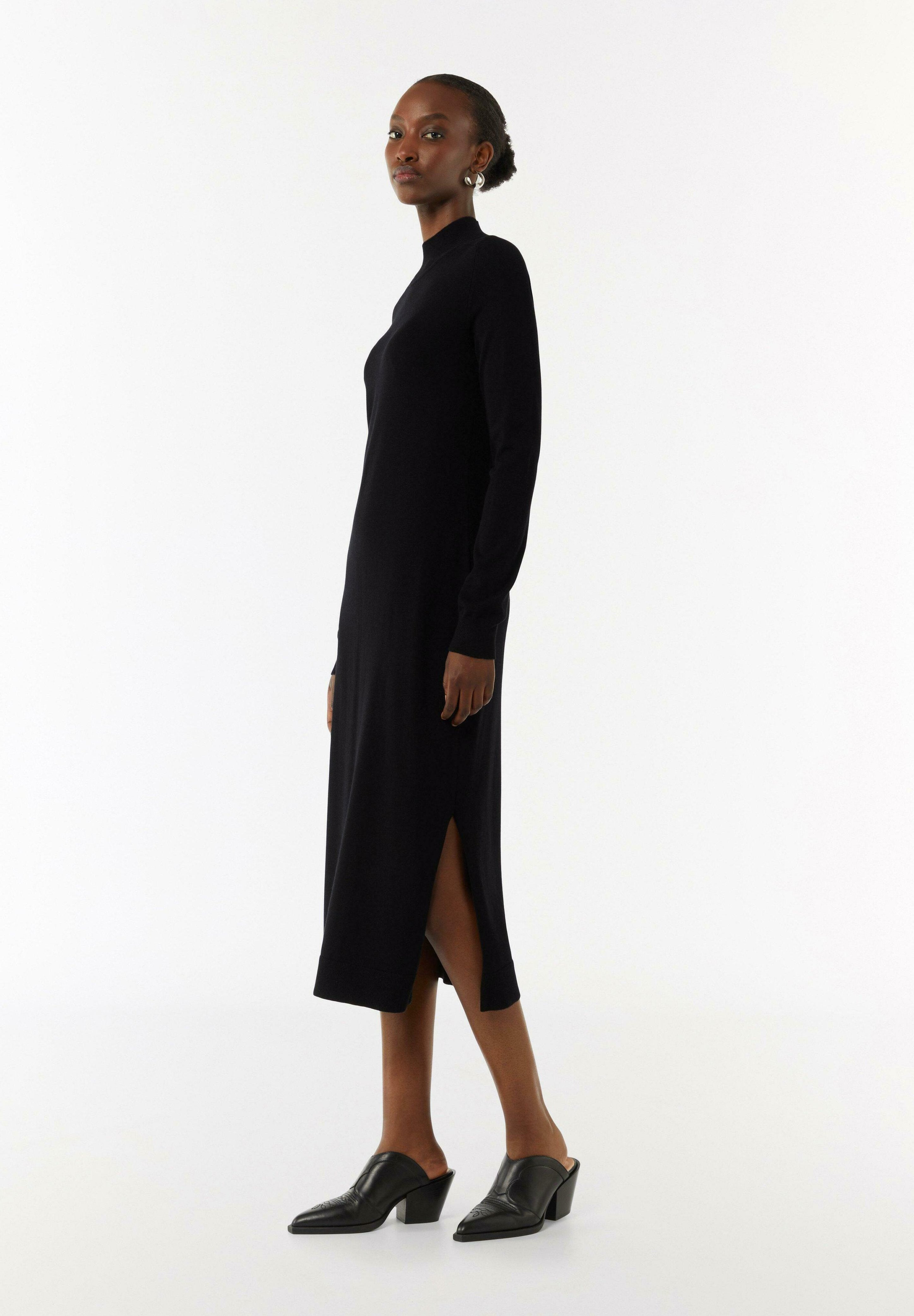 MIT TURTLENECK Media 3