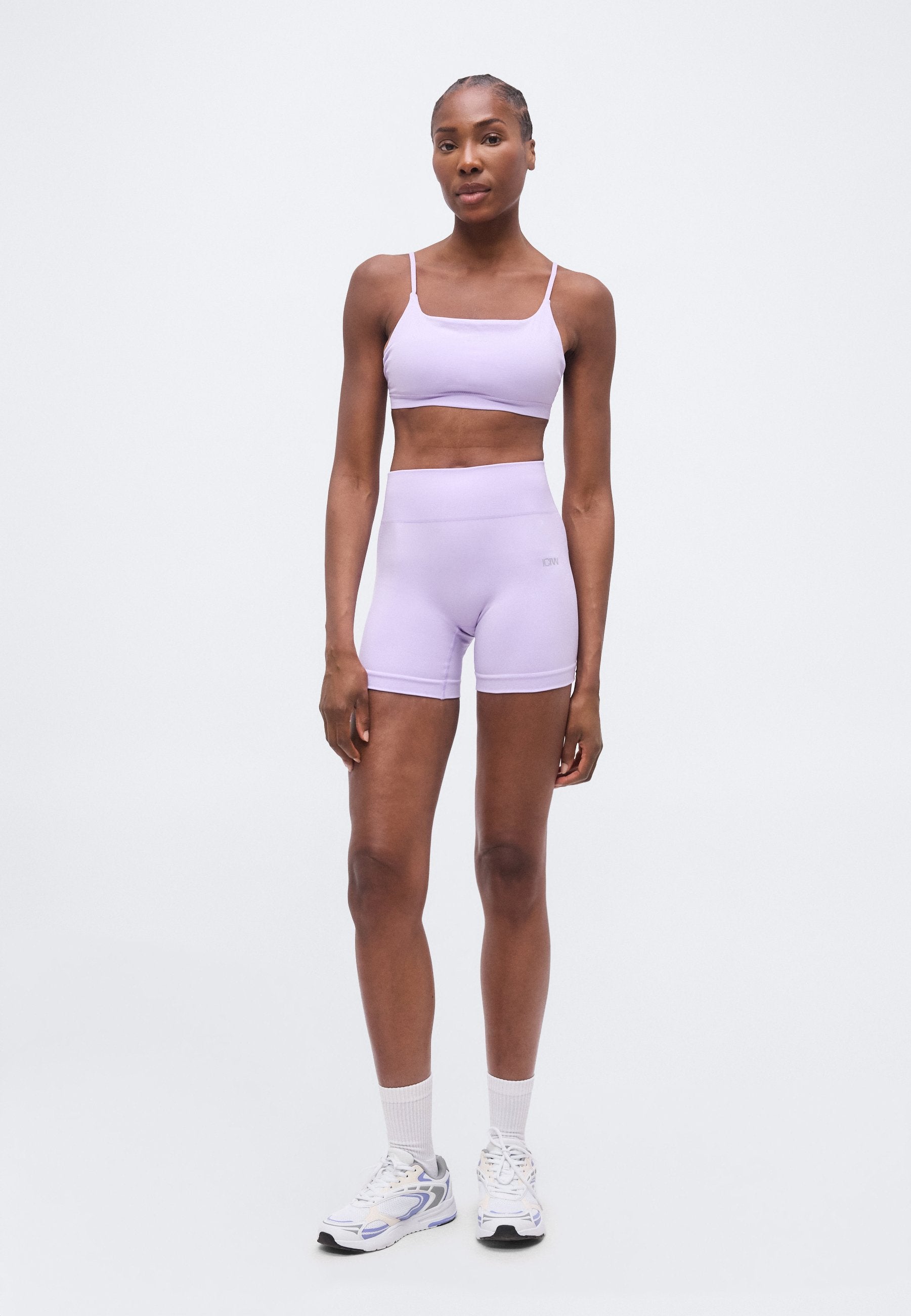 ICANIWILL SMOOTH SEAMLESS MIDI SHORTS