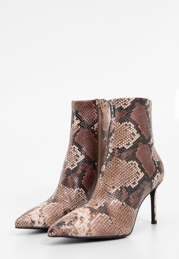 Jeffrey Campbell NIXIE