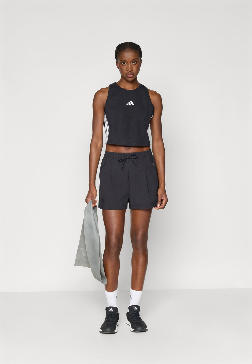 adidas Sportswear ESSENTIALS 3 STRIPES PADDED
