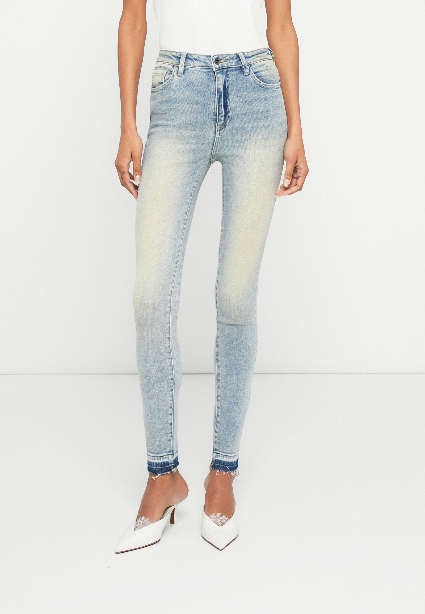 Armani Exchange Jeans Skinny Fit Media 1