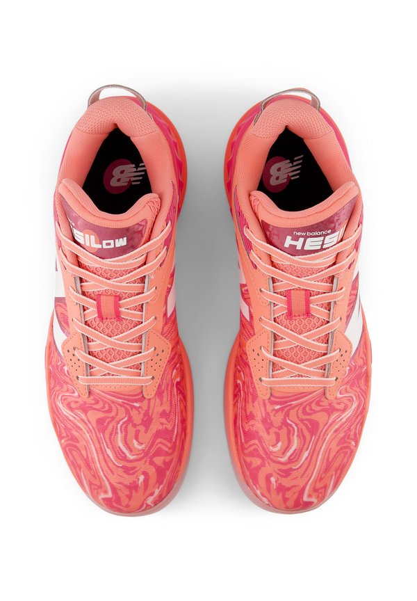 New Balance HESI LOW V2