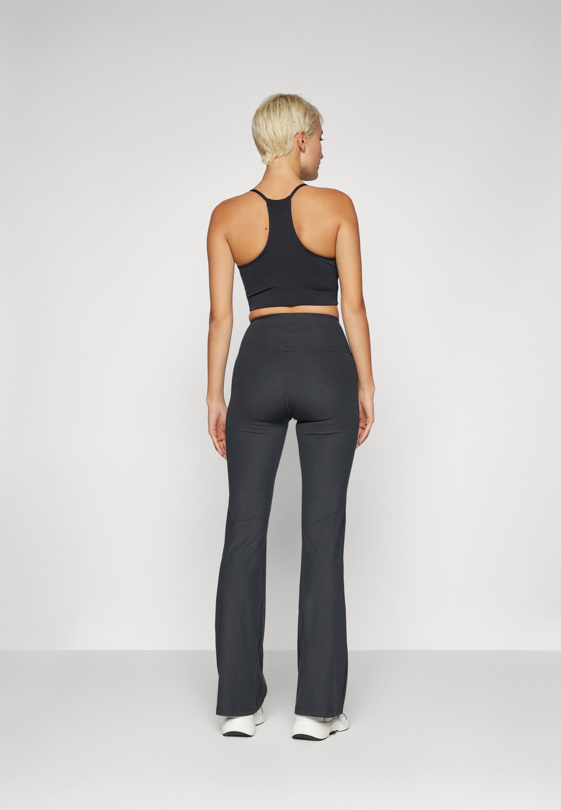 Girlfriend Collective RIB FLARE LEGGING