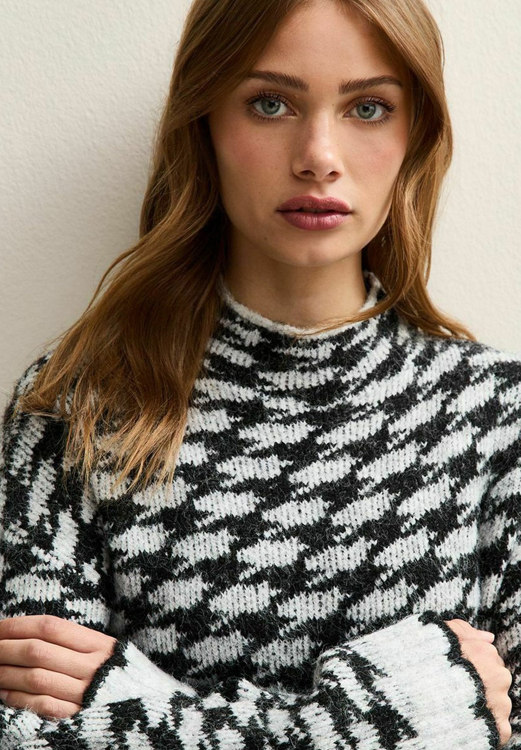 New Look HOUNDSTOOTH HIGH NECK