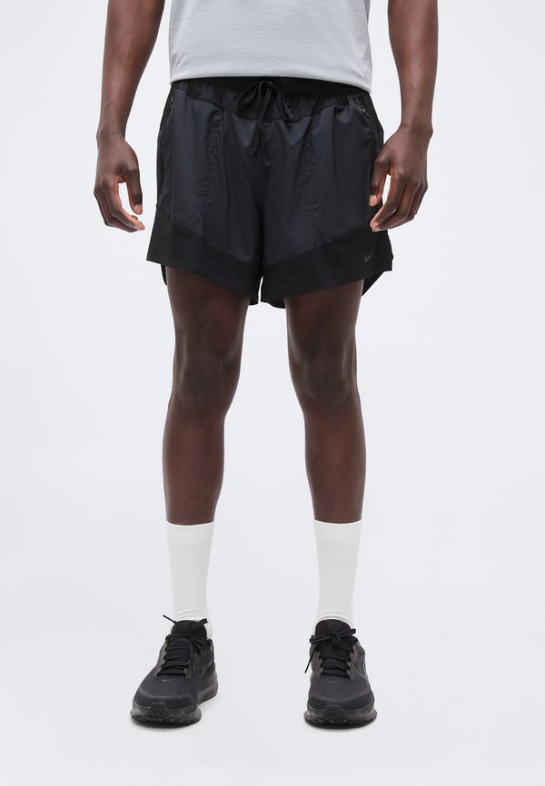 Nike Performance STRIDE SHORT - Sports shorts - off noir/black