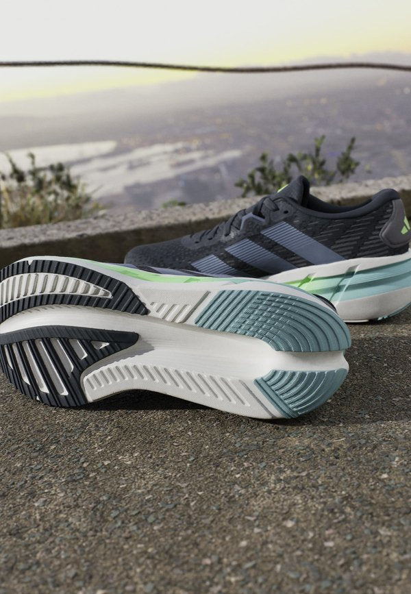 adidas Performance ADISTAR 4