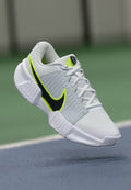 Nike Performance GP CHALLENGE PRO - Multicourt tennis shoes - white/black/pure platinum-coloured/volt