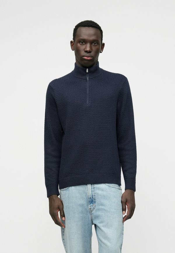 Abercrombie & Fitch VERSATILE