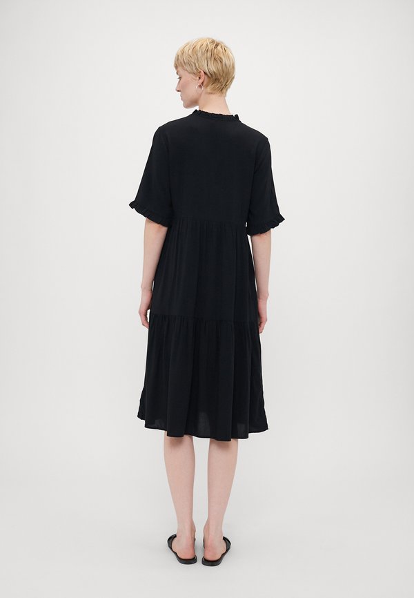 Vero Moda Tall VMEASY 2/4 CALF DRESS