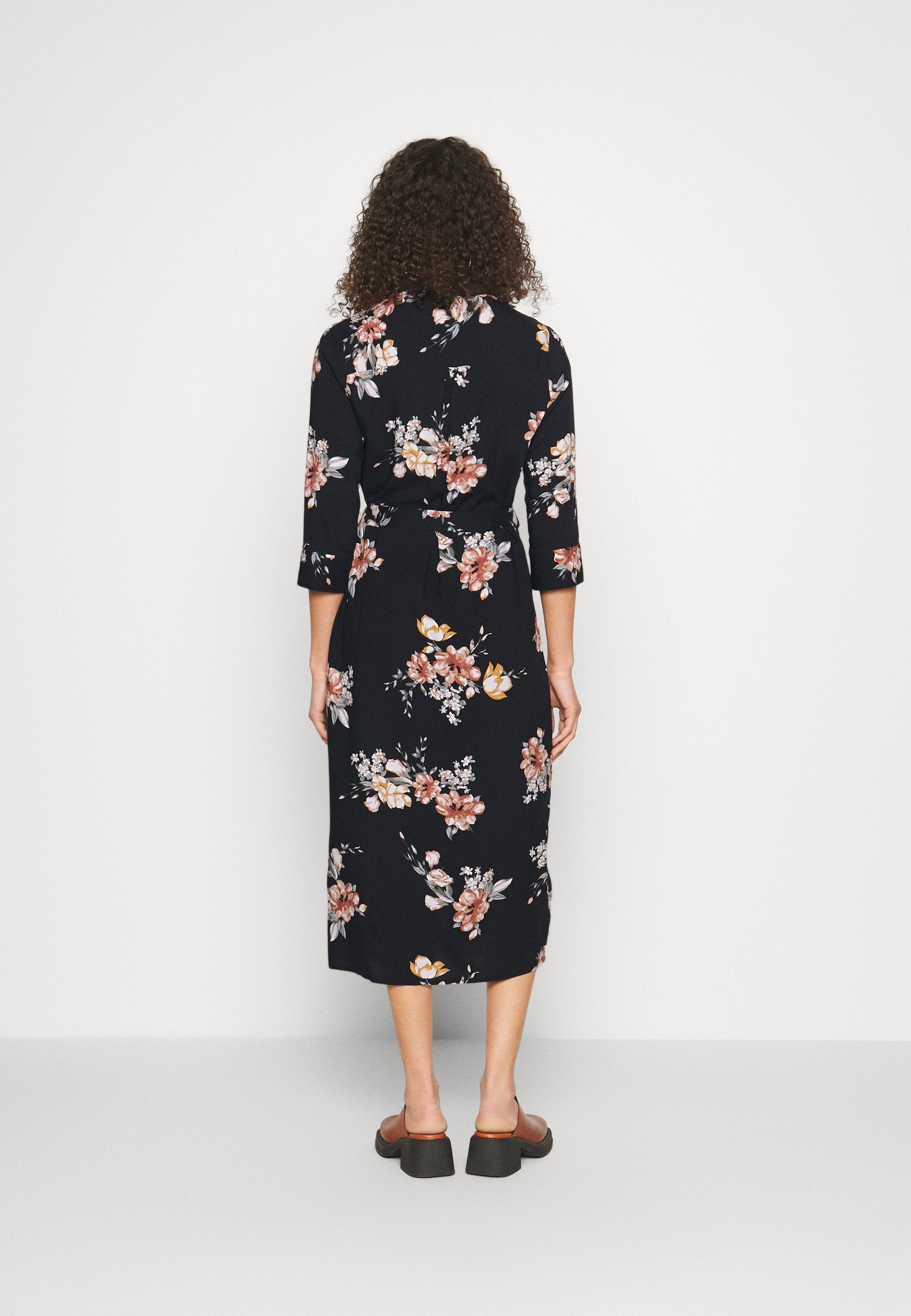 ONLNOVA DRESS  Media 4