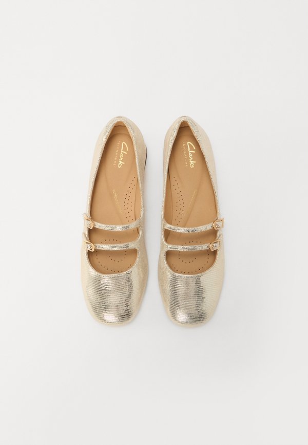 Clarks DAISS30 SHINE