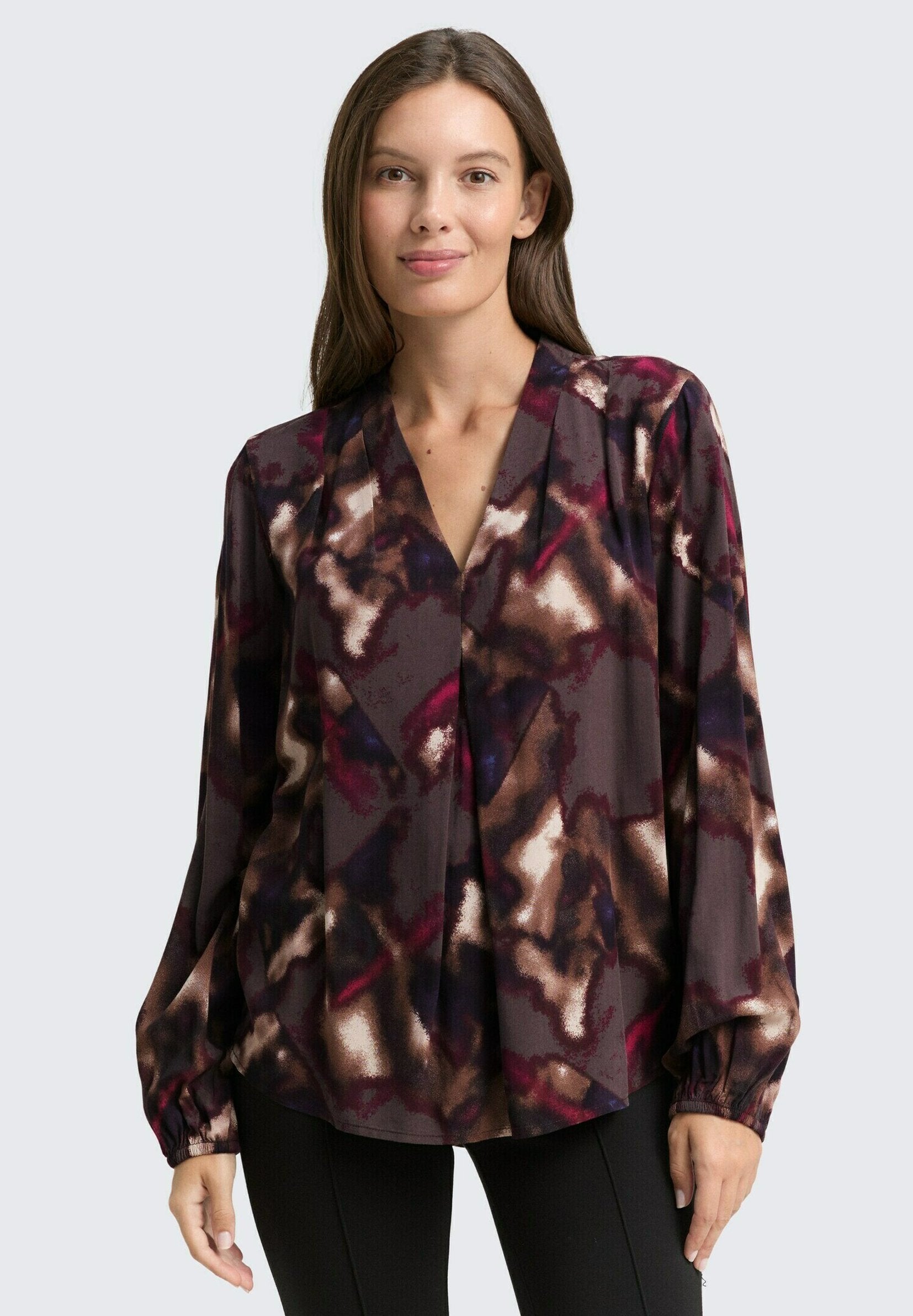 TOM TAILOR PRINTED V NECK