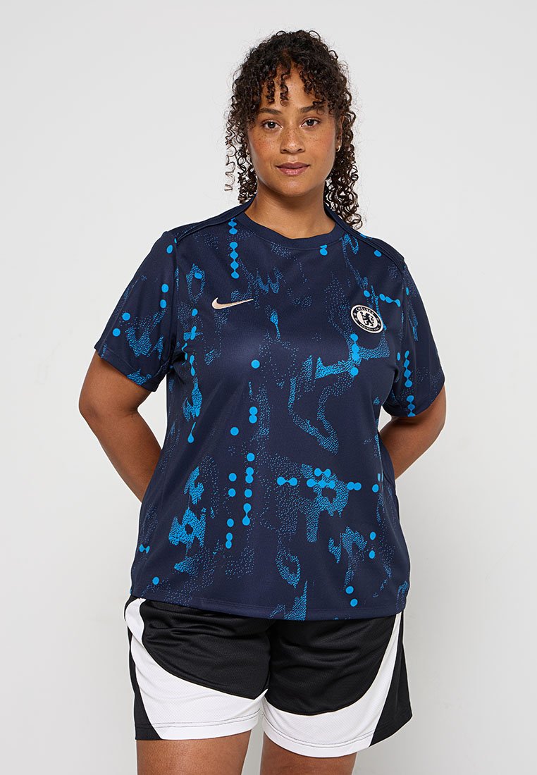 Nike Performance