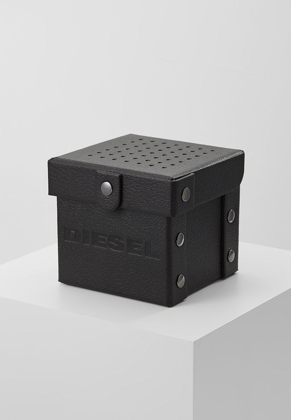 Diesel MEGA CHIEF