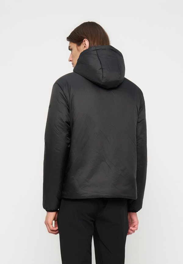 EA7 Emporio Armani