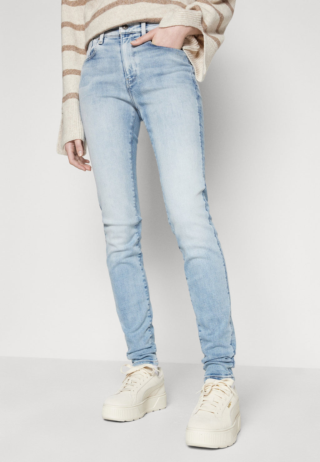 LHANA SKINNY Media 5